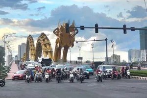 Khu vực cầu Rồng (TP Đà Nẵng)