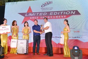 Golfer Nguyễn Ngọc Khôi nhận giải Best Gross. Ảnh GolfMaster