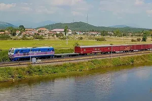 Tiếp tục tranh luận về đường sắt tốc độ cao