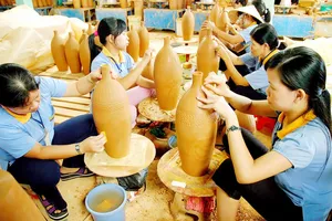 Vốn FDI tăng mạnh, đổ vào đâu?