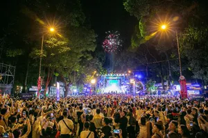 Mỹ Tâm, Đen Vâu, Hoàng Thùy Linh "đốt cháy" sân khấu Tiger Remix với toàn bản hit Remix  