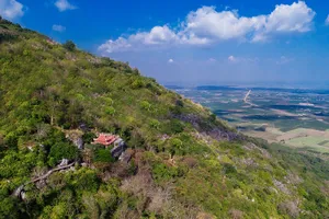 Khám phá Núi Bà Đen nổi tiếng bậc nhất Tây Ninh