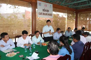 Lãnh đạo tỉnh Đồng Tháp gặp gỡ doanh nghiệp  để kịp thời tháo gỡ khó khăn vướng mắc