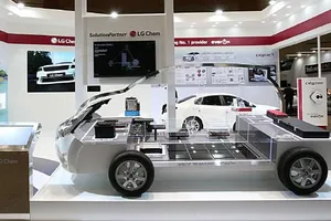 Indonesia và Hàn Quốc hợp tác sản xuất pin xe điện