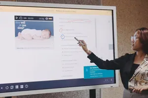 Giảng viên Trường ĐH Mở TPHCM dạy online môn ngoại ngữ