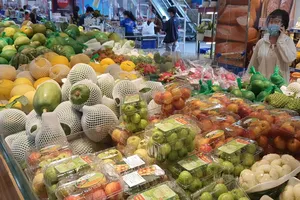 Ứng phó với biến động giá hàng hóa