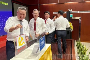 Phát động chương trình Cùng ngư dân thắp sáng đèn trên biển