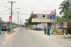 Cầu Nam Lý (TP Thủ Đức, TPHCM) tạm ngừng thi công từ năm 2019, đến cuối tháng 3-2023 vừa được khởi động lại. Ảnh: QUỐC HÙNG