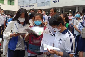 Thí sinh tham dự Kỳ thi tuyển sinh lớp 10 Trường Phổ thông Năng khiếu năm học 2023-2024