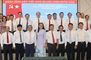 Phó Bí thư Thành ủy TPHCM Nguyễn Hồ Hải cùng lãnh đạo Tổng Công ty CNS tại hội nghị