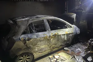 4 người mắc kẹt trong vụ cháy ở TP Hải Phòng 