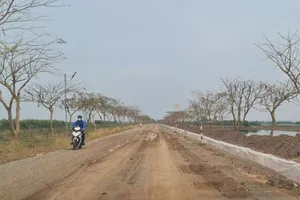 Đường ĐT 819 đang được Sở GTVT Long An đầu tư nâng cấp