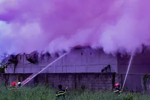 Cà Mau: Cháy lớn kho chứa vật tư nuôi trồng thủy sản