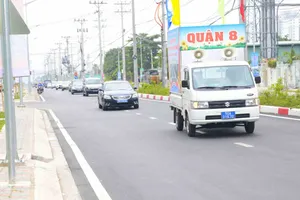 Đường Bình Đăng (quận 8, TPHCM) hoàn thành giúp nâng cao đời sống người dân. Ảnh: THÁI PHƯƠNG