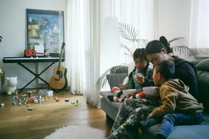 Một cảnh trong phim Bà vú