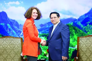 Thủ tướng Phạm Minh Chính tiếp bà Carolyn Turk, Giám đốc quốc gia Ngân hàng Thế giới (WB) tại Việt Nam, đến chào từ biệt sau khi kết thúc nhiệm kỳ công tác. Ảnh: TTXVN