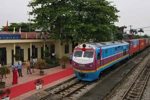 Chuyến tàu đầu tiên tham gia hành trình liên vận quốc tế từ ga Cao Xá