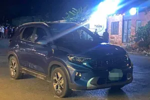 Chiếc xe ô tô lúc xảy ra tai nạn. Ảnh: HT