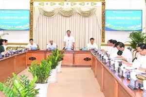 Quang cảnh phiên họp. Ảnh: VIỆT DŨNG