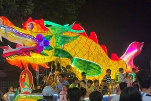 Rước cá chép đón Trung thu các năm trước