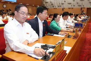 Hà Nội ra nghị quyết về cắt điện, nước đối với nhiều loại hình công trình vi phạm