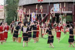 Kon Tum: 800 nghệ nhân tranh tài hội thi cồng chiêng, xoang