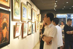 Triển lãm mỹ thuật Nhân ái: Nối liền hội họa và tinh thần sẻ chia
