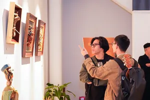 Trưng bày 26 tác phẩm ghép gốm độc nhất vô nhị của họa sĩ Tô Ngọc Trang