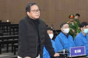 Đại gia Nguyễn Cao Trí: "Trong lúc túng quẫn, nóng vội đã đưa tiền, quà cho quan chức"