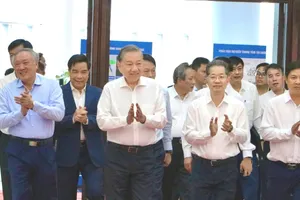 Tổng Bí thư Tô Lâm với các đại biểu. Ảnh: XUÂN QUỲNH