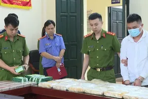 29/73 bị can trong đường dây ma túy xuyên quốc gia bị đề nghị truy tố tử hình 