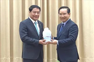 Mở rộng hợp tác giữa TPHCM - Thủ đô Vientiane (Lào) 