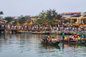 Bảo tàng Đà Nẵng đón lượng khách “khủng” trong sáng 1-5. Ảnh: XUÂN QUỲNH