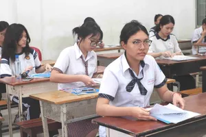 Học sinh tham gia Kỳ thi tốt nghiệp THPT trên địa bàn TPHCM 