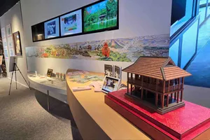 Giới thiệu nhiều tư liệu, hình ảnh quý về Chủ tịch Hồ Chí Minh tại Triển lãm thế giới