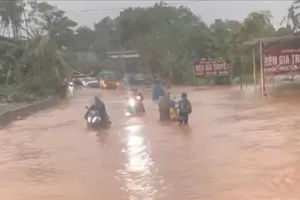 “Túi nước khổng lồ” đang di chuyển xuống miền Bắc