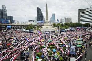 Hàng ngàn người biểu tình tại Bangkok yêu cầu Thủ tướng Thái Lan từ chức