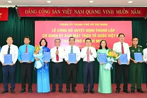 Công bố Quyết định thành lập Cơ quan Ủy ban MTTQ Việt Nam TPHCM