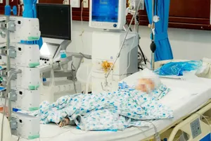 Kích hoạt báo động đỏ cấp cứu 2 trẻ em trong vụ tai nạn liên hoàn ở Dương Nội