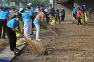 Phường Dĩ An, TPHCM: Chăm lo người có công, dọn dẹp vệ sinh môi trường
