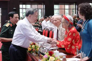 Tổng Bí thư Tô Lâm gặp mặt đại biểu lão thành cách mạng, Mẹ Việt Nam anh hùng, tướng lĩnh quân đội