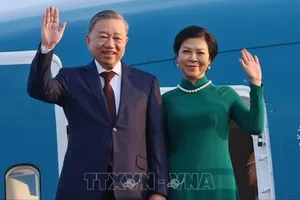 Tổng Bí thư Tô Lâm và Phu nhân. Ảnh: TTXVN