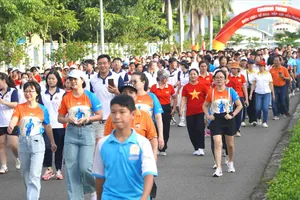 Phường Rạch Dừa (TPHCM) phối hợp tổ chức chương trình đi bộ gây quỹ hỗ trợ học sinh có hoàn cảnh khó khăn