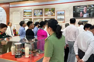 Không gian trưng bày gốm Nam Bộ