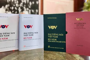 Ra mắt sách “Đài Tiếng nói Việt Nam - 80 năm đồng hành cùng đất nước”