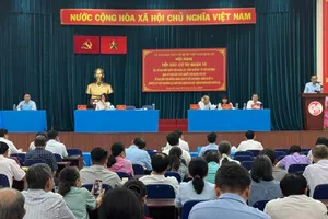 Quang cảnh buổi tiếp xúc cử tri ở quận 10 trước đây