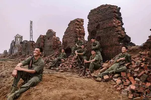 Đạo diễn phim Mưa đỏ - Đặng Thái Huyền: Truyền cảm hứng về tình yêu lịch sử