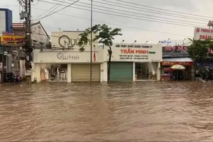 Mưa lớn gây ngập nhiều khu dân cư ở phường Bình Phước, tỉnh Đồng Nai