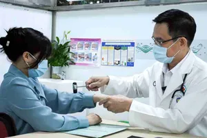 Bảo đảm ngành y tế phát triển bền vững