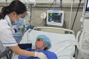 Cụ bà 80 tuổi hôn mê sâu, nguy kịch vì uống nhầm Methadone để trong chai nước ngọt